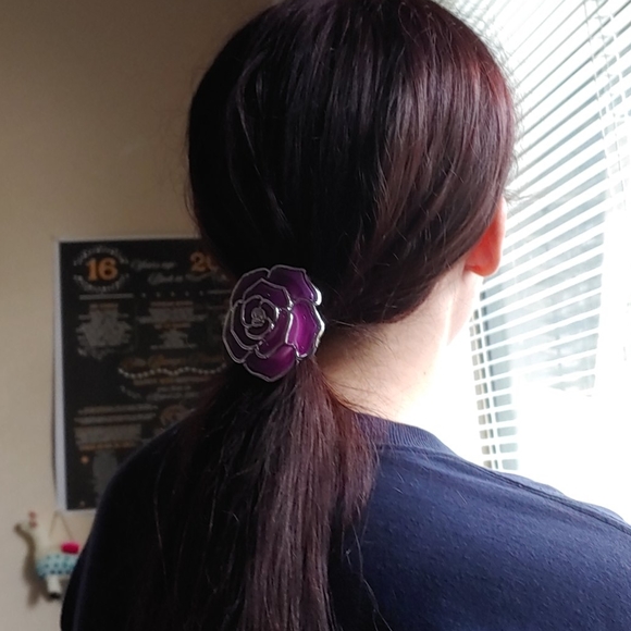 Flower hairtie - Picture 3 of 5